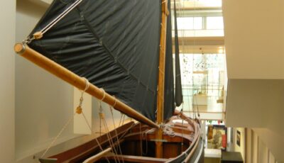 Un bateau de Galway au sein du Galway City Museum - WordRidden - cc