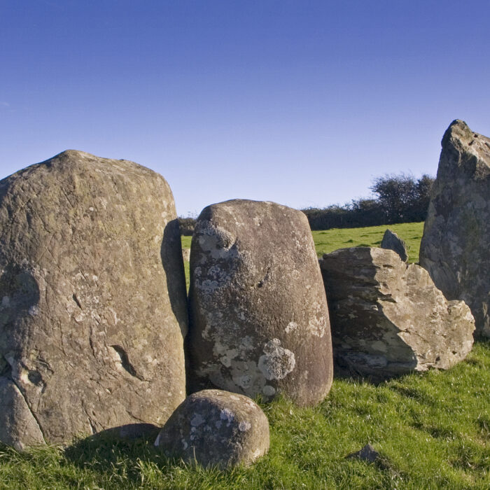 Le Ballynoe stone circle - philip hay - cc