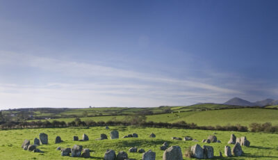 Le Ballynoe stone circle - philip hay - cc