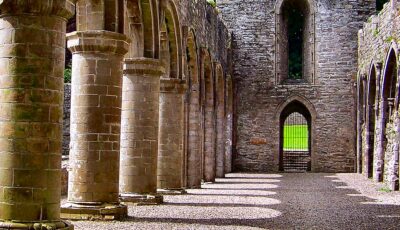 La Boyle abbey - Gordon Ryan - cc