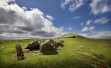 Le Loughcrew Cairns - Michael Foley - cc
