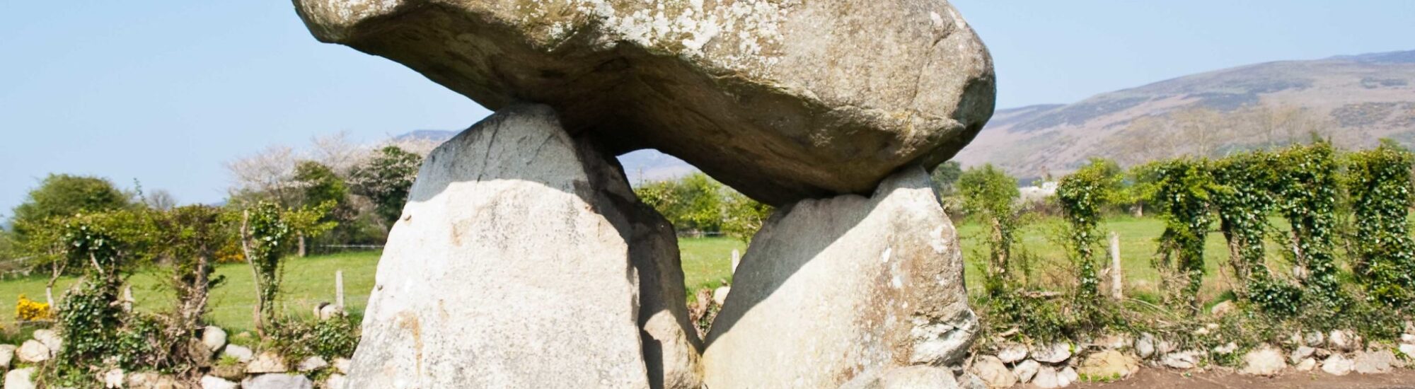 Le Dolmen de Proleek -  Robert Campbell KOR - cc