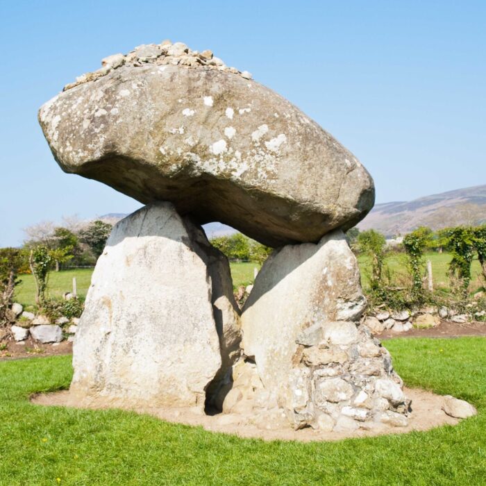Le Dolmen de Proleek - Robert Campbell KOR - cc