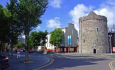 La Reginald's Tower - nz_willowherb - cc