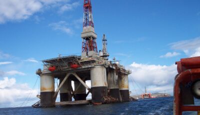 Exploitation pétrolière - ST33VO - cc