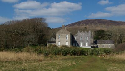 La Derrynane House - Andrew Parnell - cc