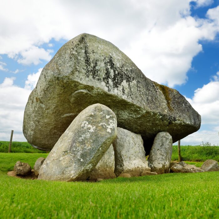 Le Dolmen de Brownshill - © MNStudio
