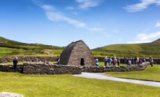 Le Gallarus oratory © Chris Hill Tourism Ireland