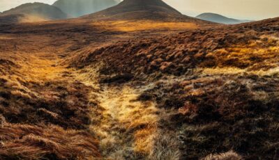 Les Mourne Mountains - © stevie