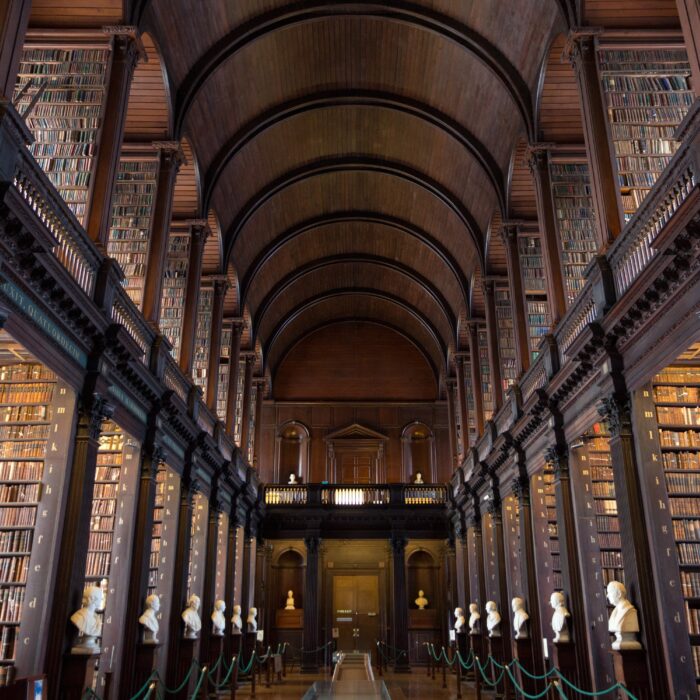 La Old Library de Trinity College à Dublin - © VanderWolf Images