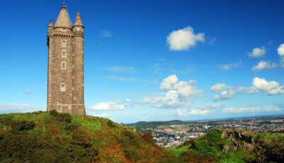 La Scrabo Tower - Robert Young - cc