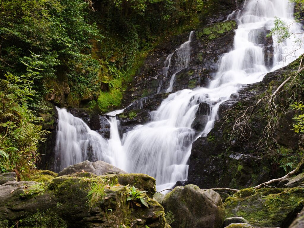La Torc waterfall - Arseni Mourzenko - cc
