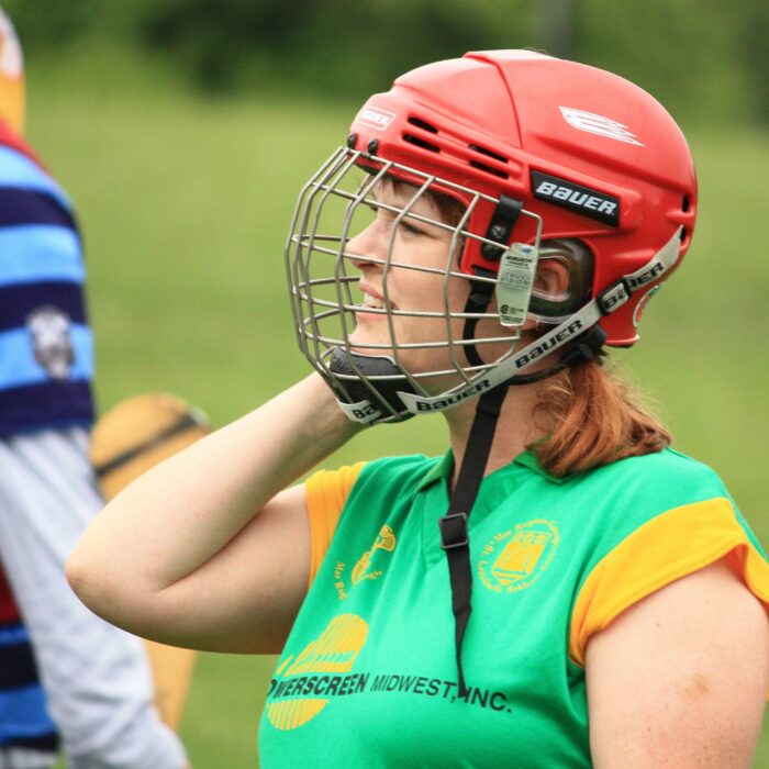 Une joueuse de Camogie - Derek Sigler - cc