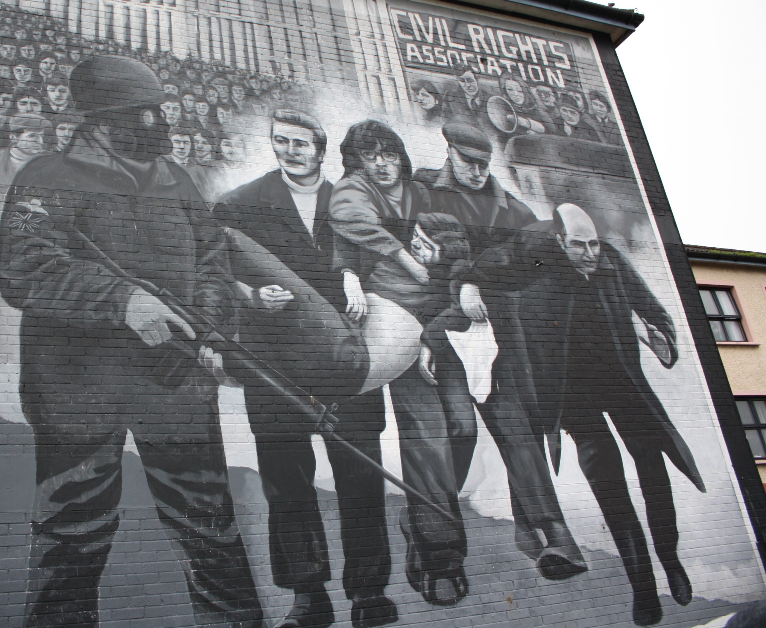Le Bloody Sunday représenté sur une façade