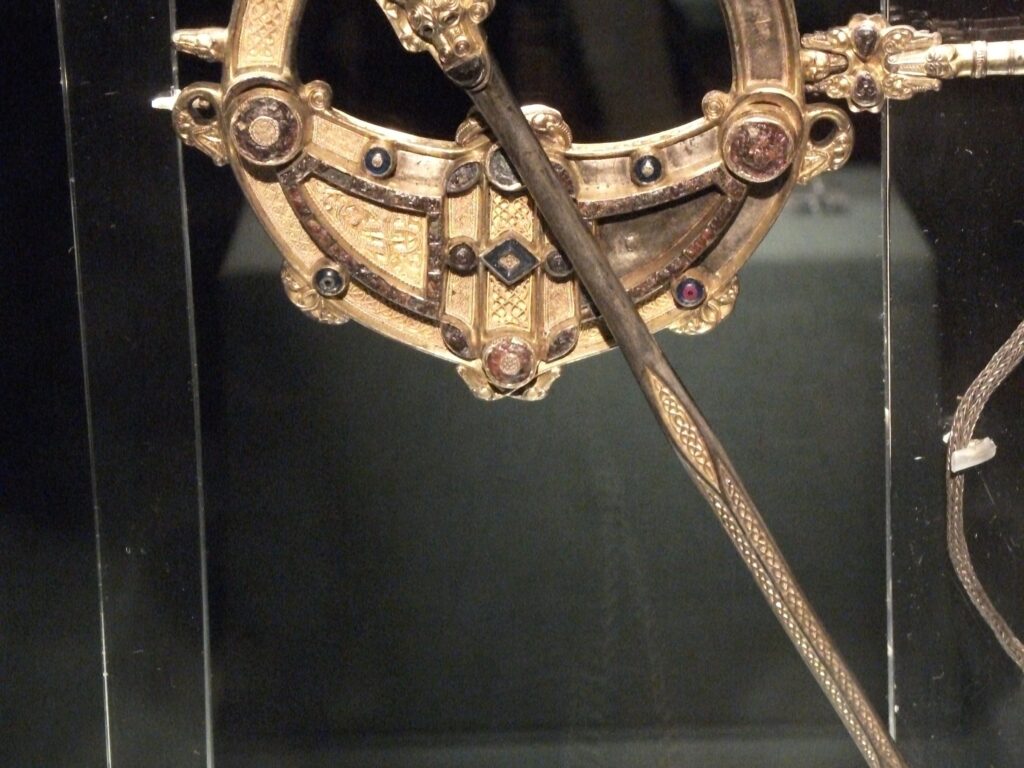 Broche de Tara - Johnbod - cc