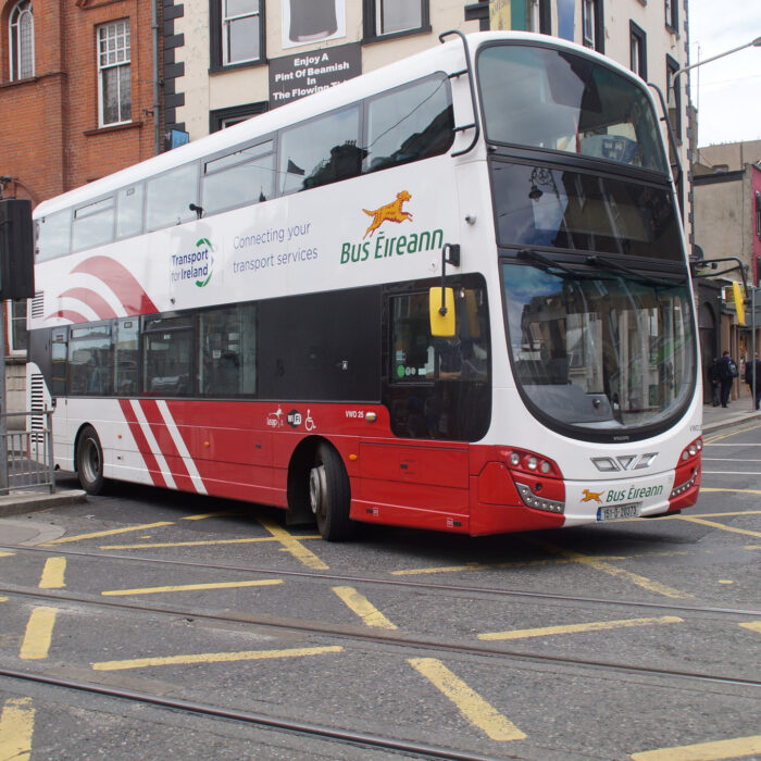 Un Bus Eireann - Ian hale - cc