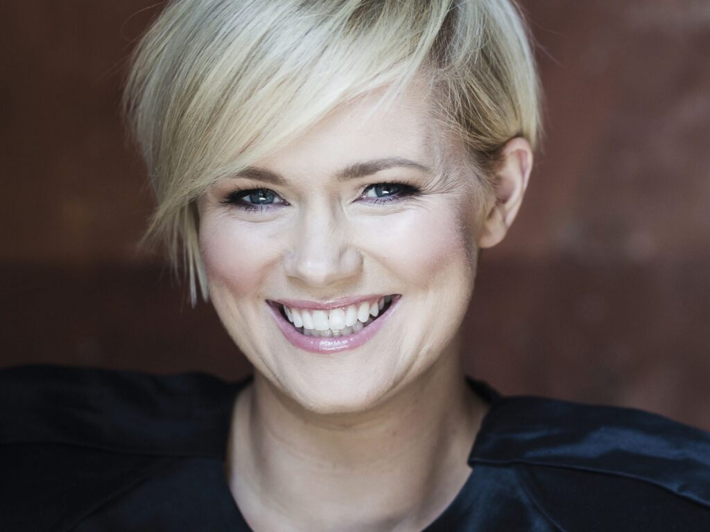 Cecelia Ahern