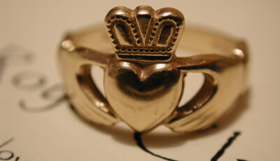 A Claddagh ring - Royal Claddagh - cc