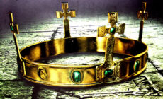 Une couronne - trainjason - cc