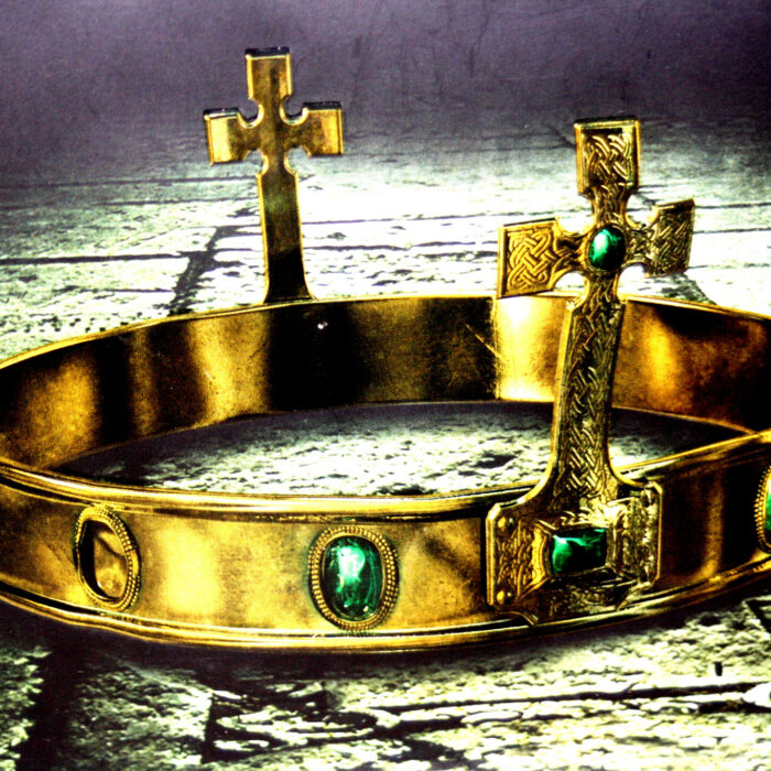 Une couronne - trainjason - cc