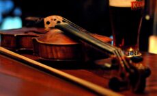 Un Fiddle - puamelia - cc