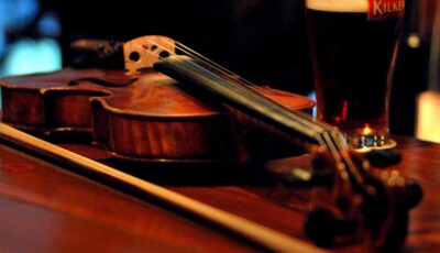 Un Fiddle - puamelia - cc