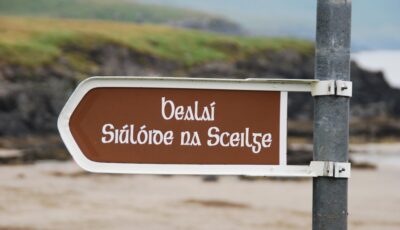A sign in Irish Gaelic - © nordmann