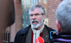 Gerry Adams, un membre du Sinn Féin - Sinn Féin - cc