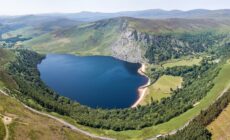 La Luggala Mountain et le Lough Tay - © Michael Bogner