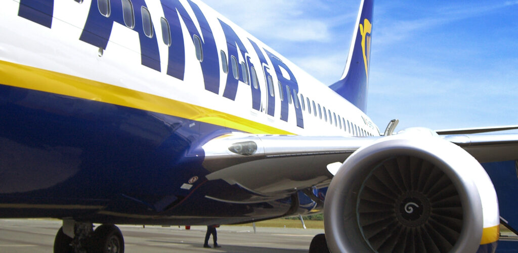 Un avion de la flotte Ryanair - Mikel Ortega - cc
