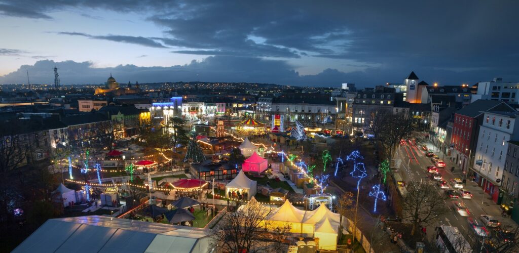 Irlande : il y aura bien un marché de Noël à Galway cette année !