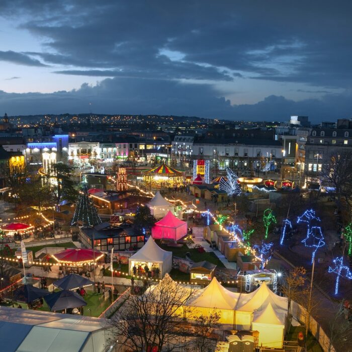 Le Galway Christmas Market - © Alexey Zarodov