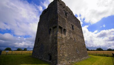 Le Ballymalis Castle - Shane Laake