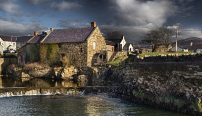L'Annalong Corn Mill - Richard Browne... - cc