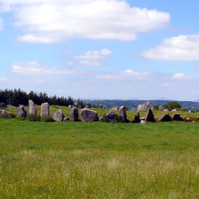 Le Beltany Stone Circle - Osioni - cc