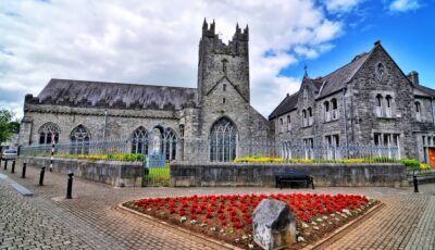 La St Canice Cathedral - © robnaw