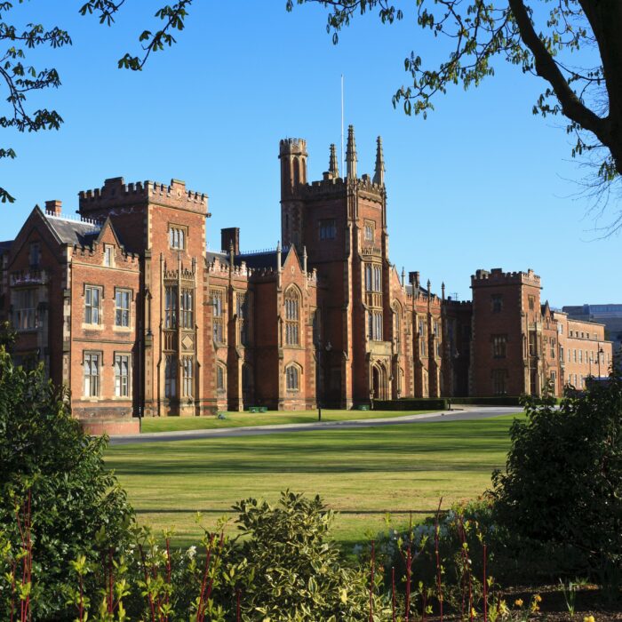 La Queen's university of Belfast - © Anthony Brown