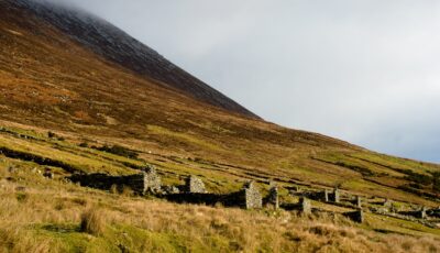 Le village de Slievemore – Guanatos Gwyn – cc