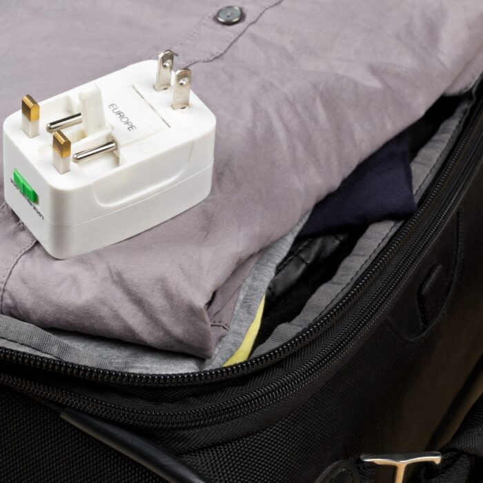Un adapateur de prise électrique pour l'Irlande - © Shawn Hempelll