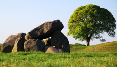 Le Giant's Ring - robertpaulyoung - cc