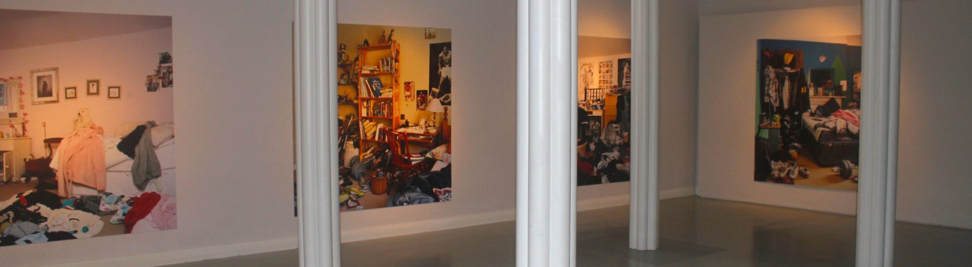 La Highlanes Gallery - https://allthatglittersisnotgold.org