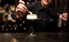 Un Irish coffee en préparation - © ksyusha_yanovich