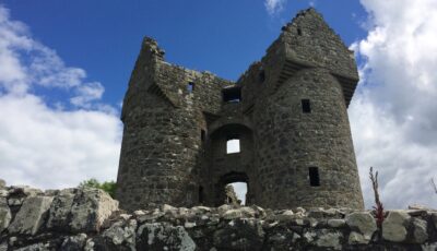 Le Monea Castle - jamie_okeefe - cc