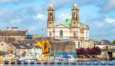 La St Peter and Paul's Church - © Emile