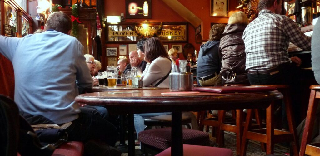 Un irish pub - Irish Jaunt - cc