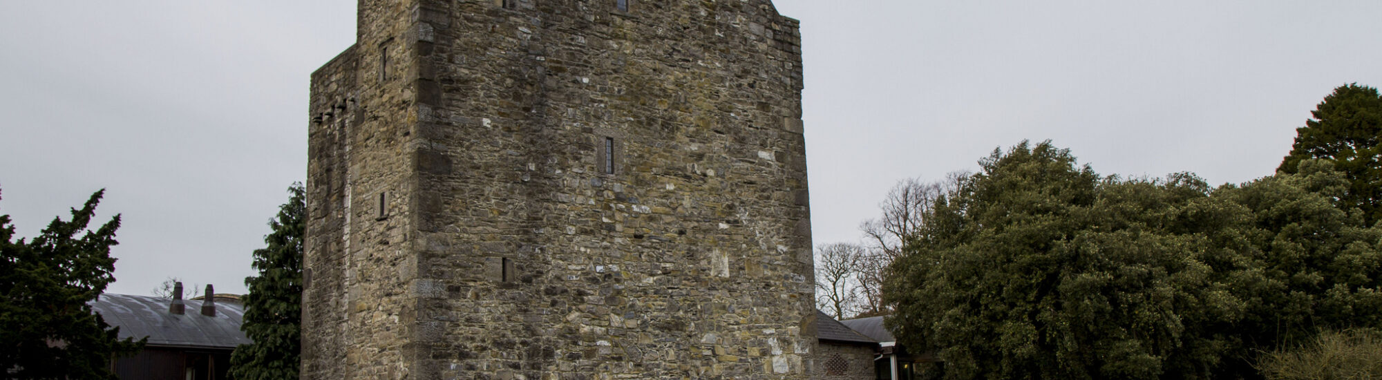 Le Ashtown Castle - frogtrail images - cc