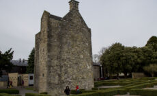 Le Ashtown Castle - frogtrail images - cc