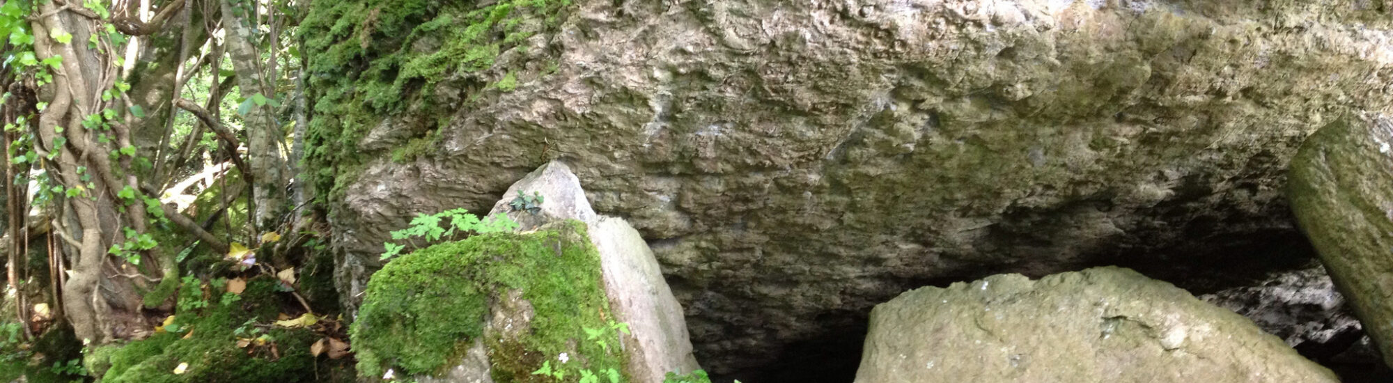 Le Meehambee dolmen - Cliona Keating - cc