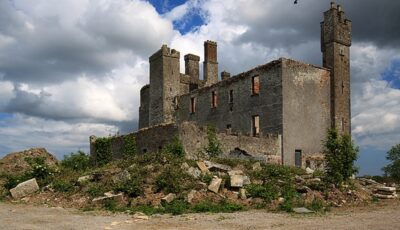Le Athcarne Castle - Mike Searle - cc