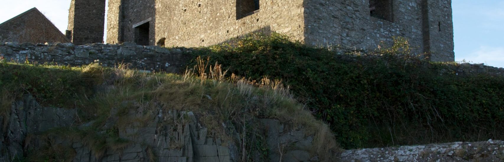 Le Greencastle royal castle - Richard Browne - cc